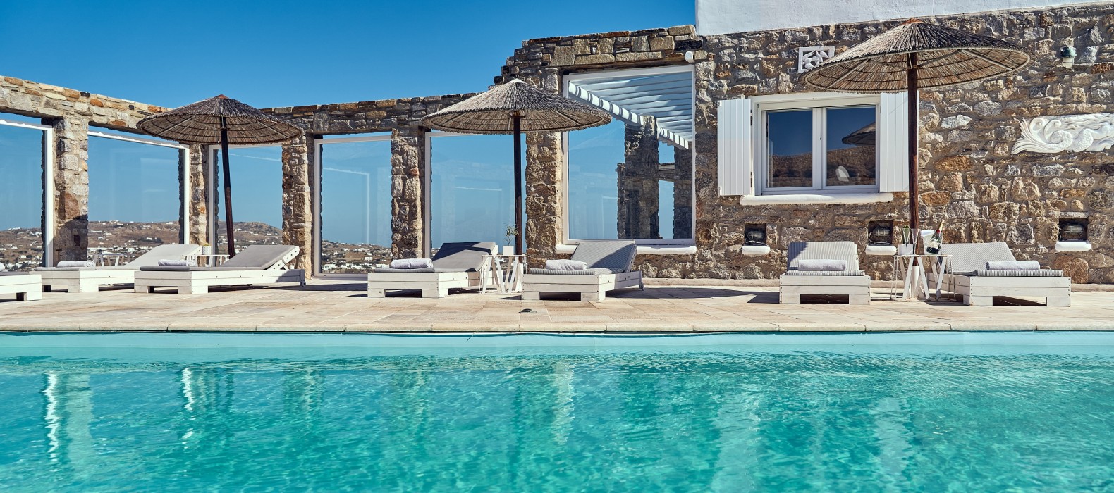 Exterior pool of Villa Mura Mura in Mykonos