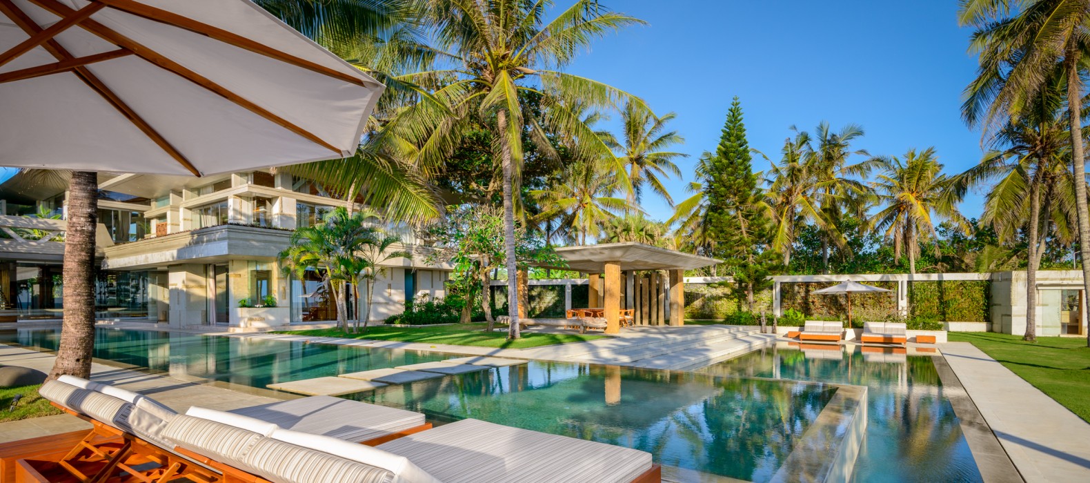 Exterior pool area view of Villa La Vela in Bali