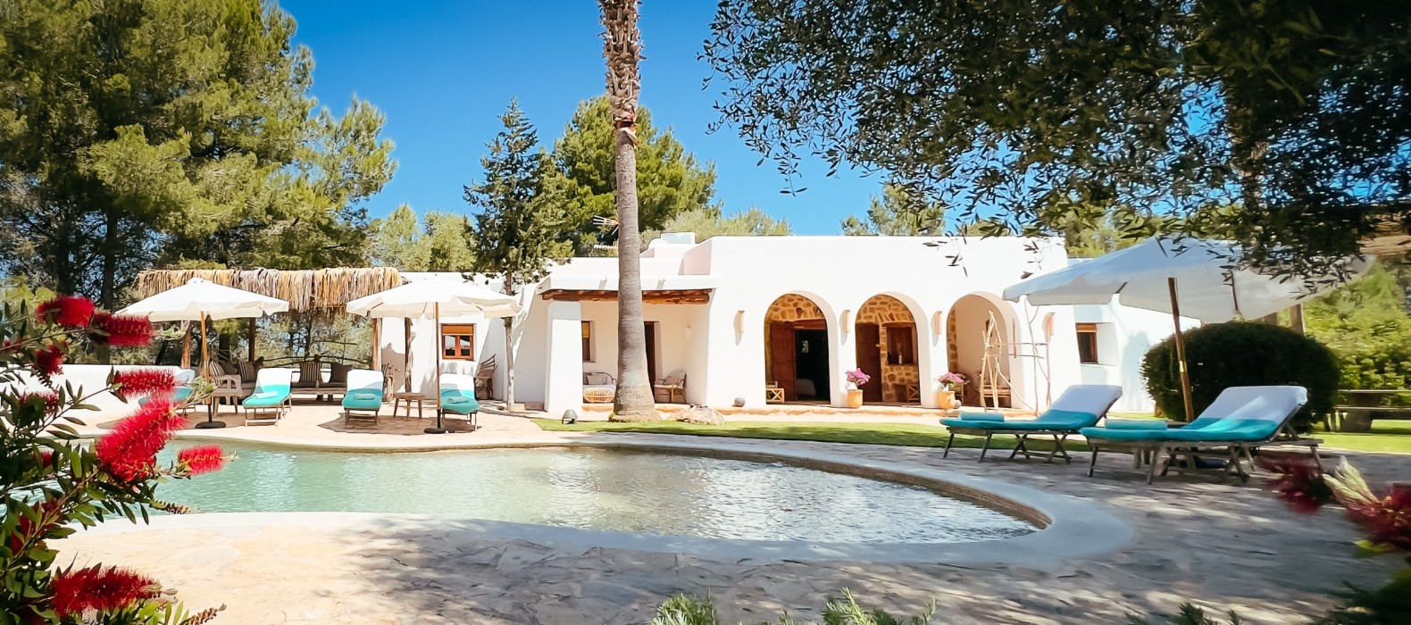 Exterior villa view of Finca Cielo y Tierra in Ibiza