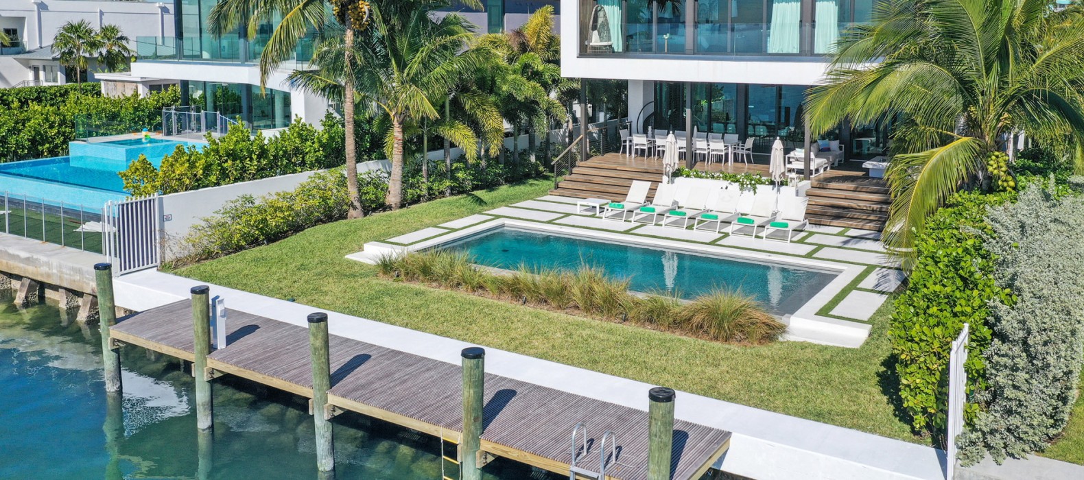 Exterior villa view of Villa Damaris in Miami